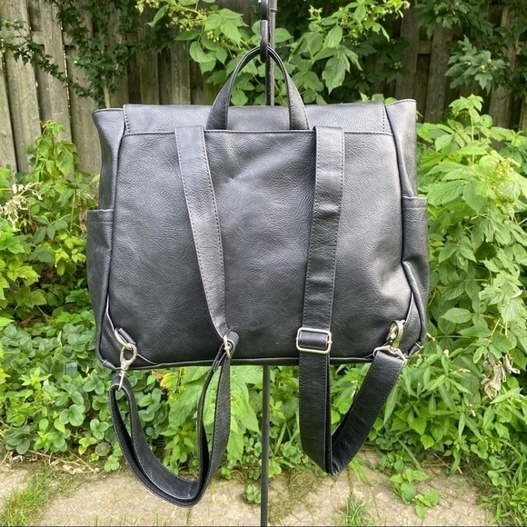 NWOT Thirty-One Black Faux Leather Backpack - Picture 11 of 12